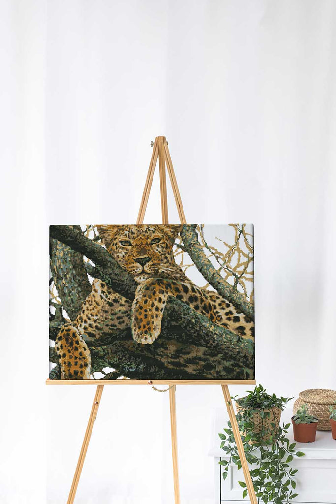 Kreuzstich - Leopard auf dem Baum | 50x50 cm - Diy - Fadenkunst