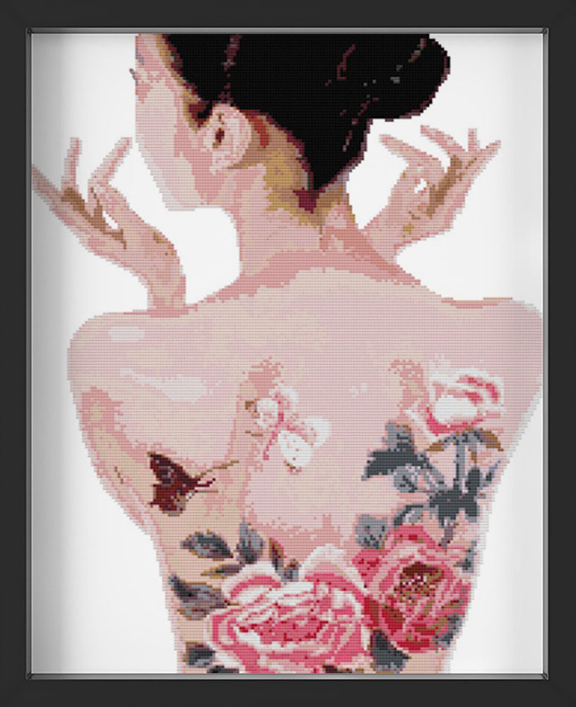 Kreuzstich -  Frau mit Tattoos auf dem Rücken | 40x60 cm - Diy - Fadenkunst